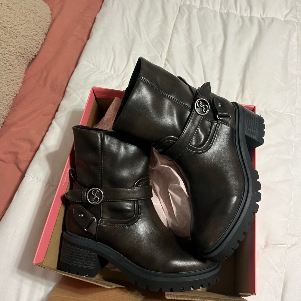 SAME & LIBBY boot - Picture 7 of 9